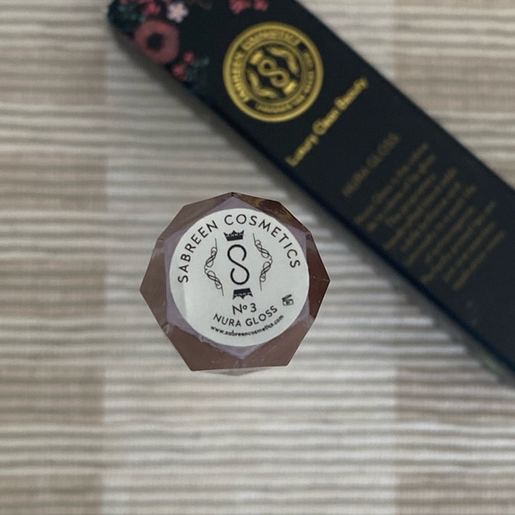 Sabreen Cosmetics No. 3 Warm Rose - Picture 2 of 3